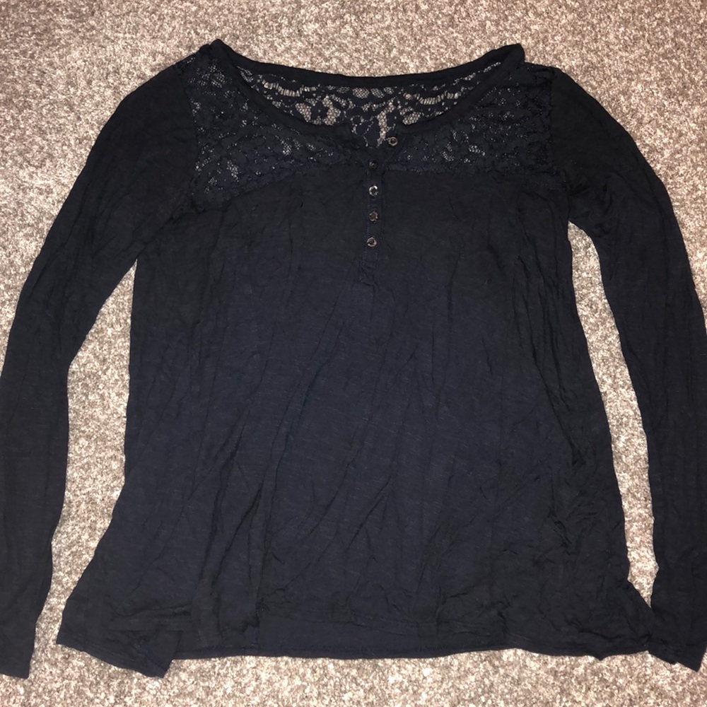 hollister small long sleeve lace top